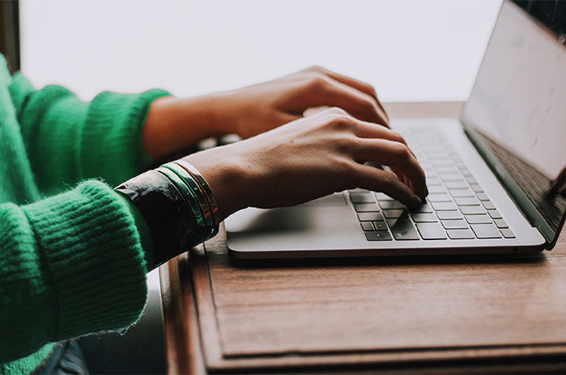 La Hipocondría Digital: Un Desafío Emergente para los Profesionales de la Salud